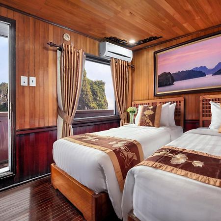 Cozy Bay Classic Cruise Халонг Экстерьер фото